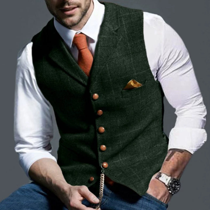 Elegante chaleco a cuadros con botones